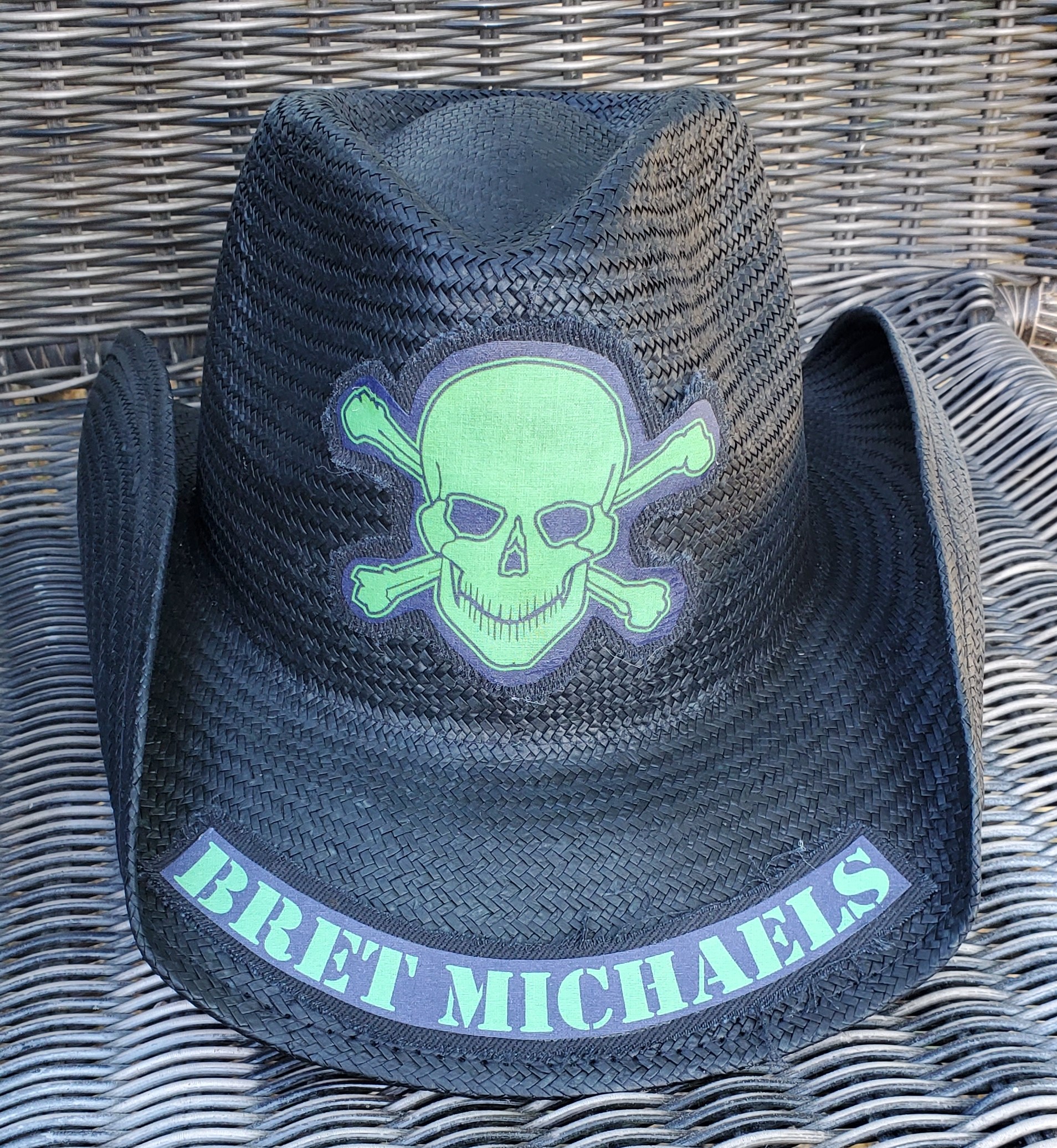 green skull hat